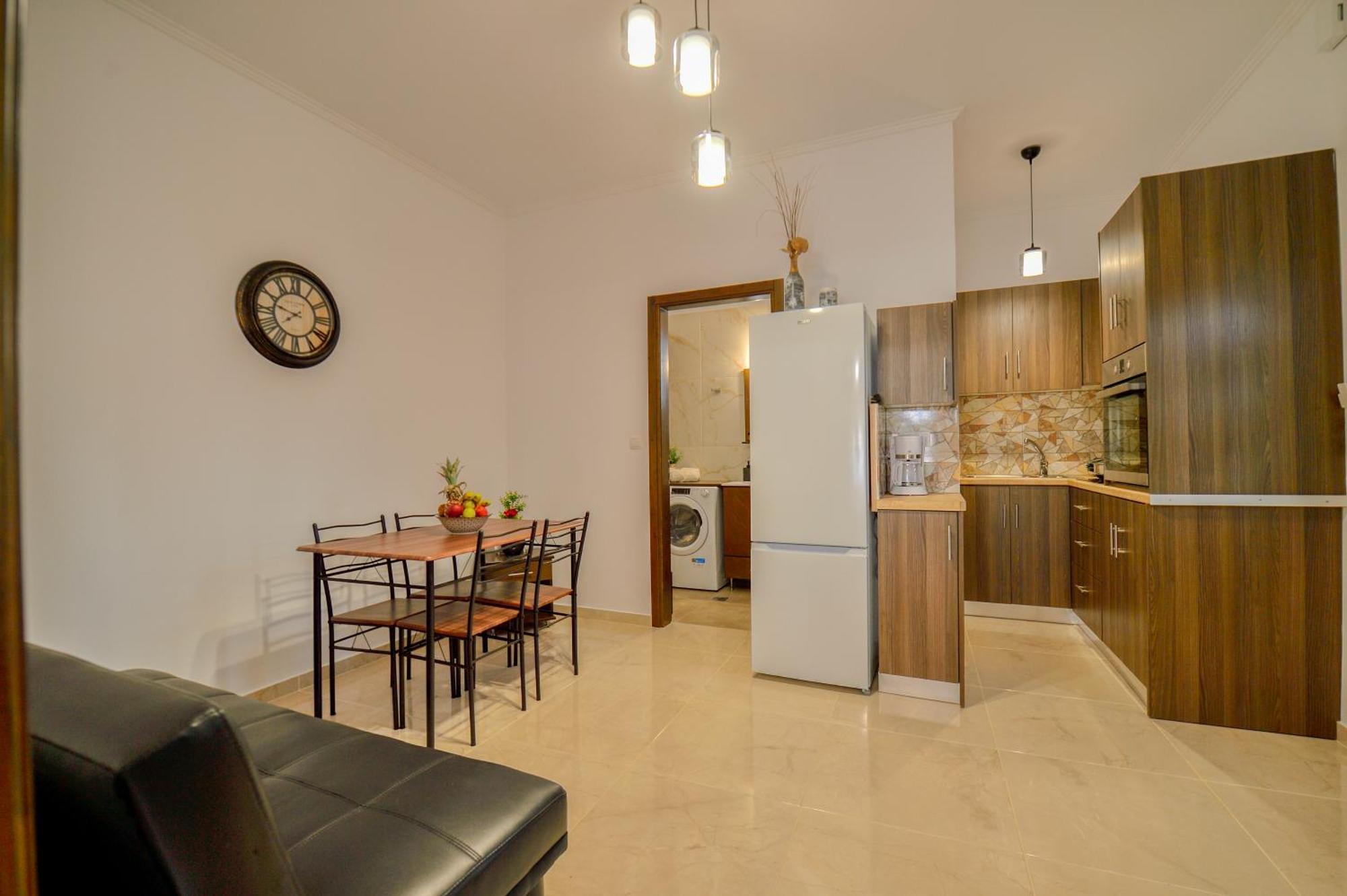 Baloma Apartment Фаласарна Екстериор снимка